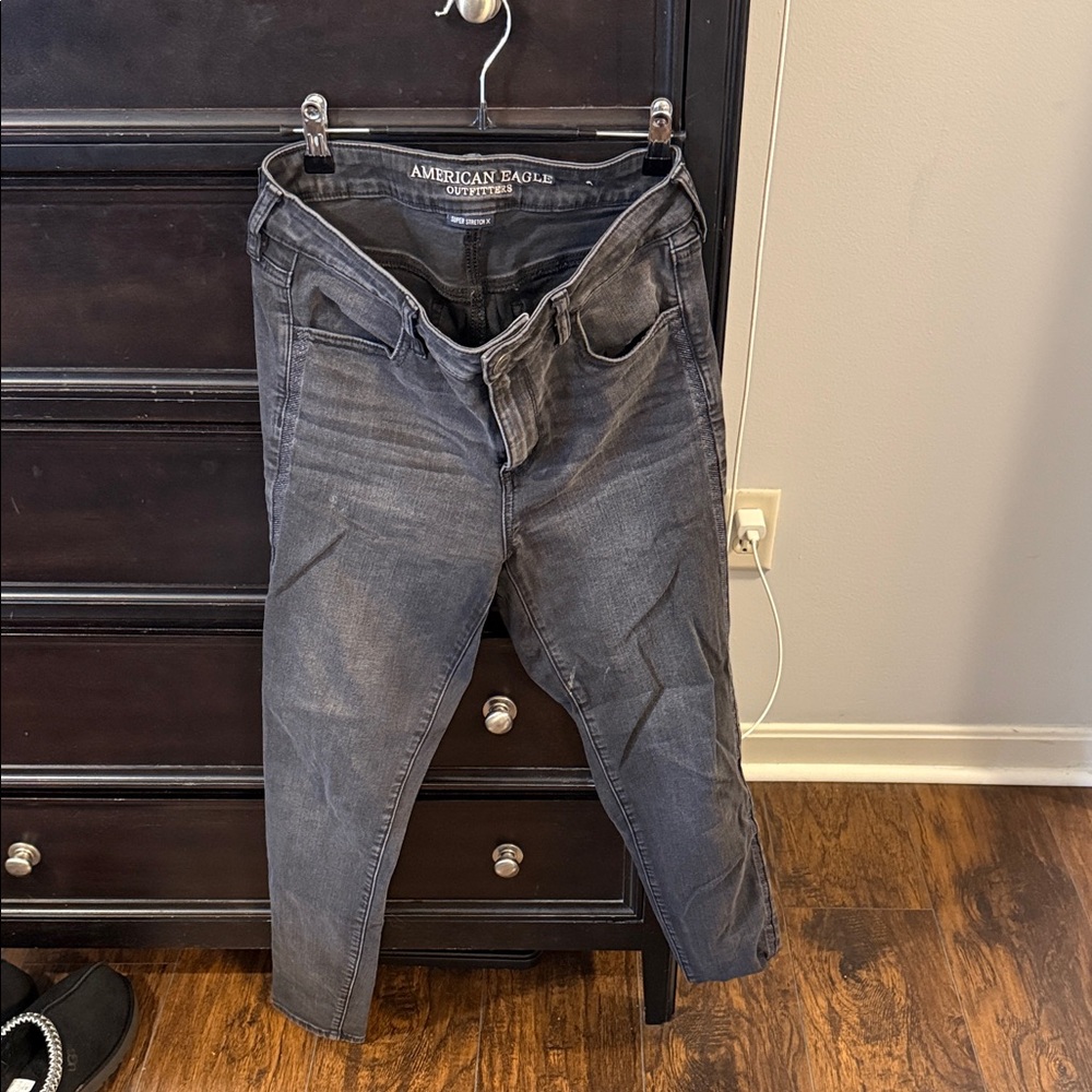 American Eagle Outfitters Women’s Dark Gray Skinny Jeans